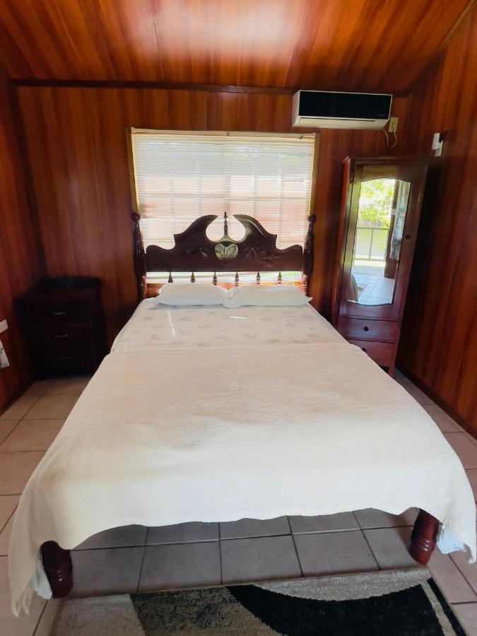Lamanai Riverside Retreat Orange Walk Town Bagian luar foto