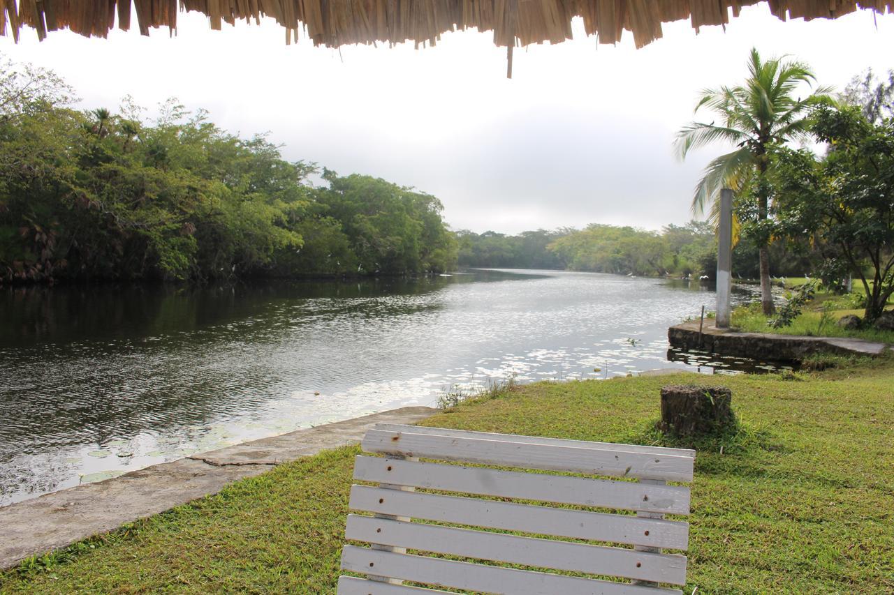 Lamanai Riverside Retreat Orange Walk Town Bagian luar foto
